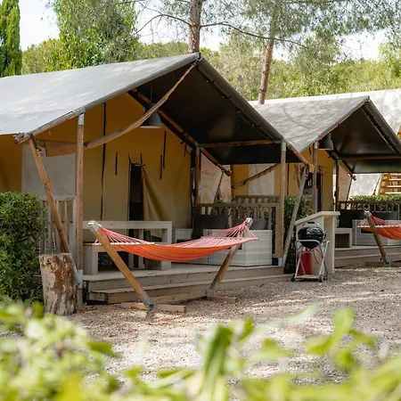 Glamping At Elba Lacona