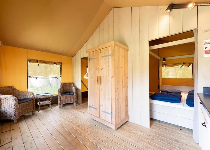 Glamping At Elba * Lacona