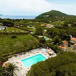 Glamping At Elba * Lacona