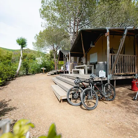 Luxury tent Glamping At Elba