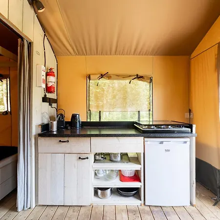Glamping At Elba Luxury tent Lacona