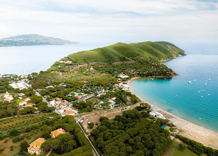 Glamping At Elba Luxury tent