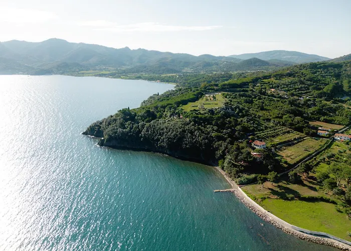 Luxury tent Glamping At Elba Lacona