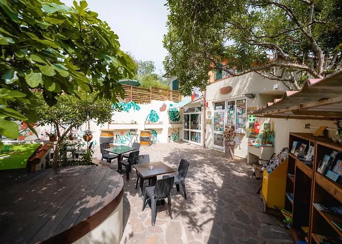 Glamping At Elba Luxury tent Lacona