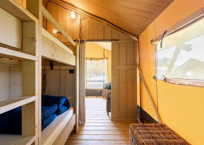 Glamping At Elba Luxury tent Lacona